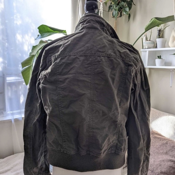 Ladies Small Jacket - Picture 3 of 5